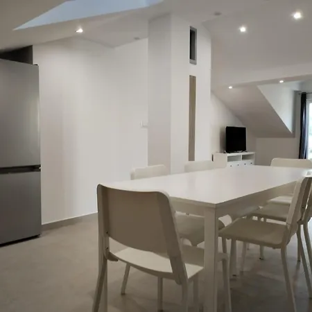 Apartment Doris, *