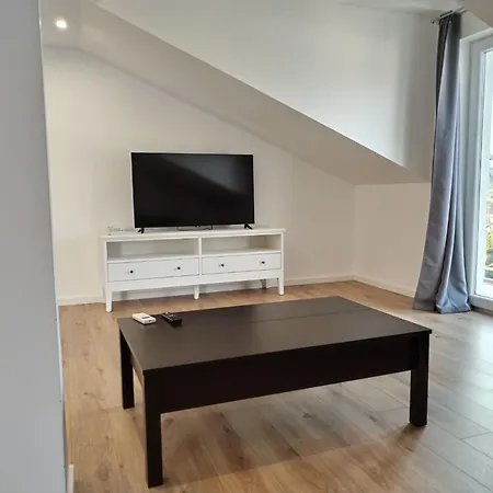 Doris, Apartment